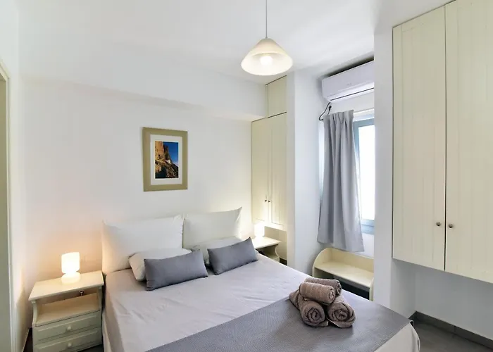 Thomas In Katapola *