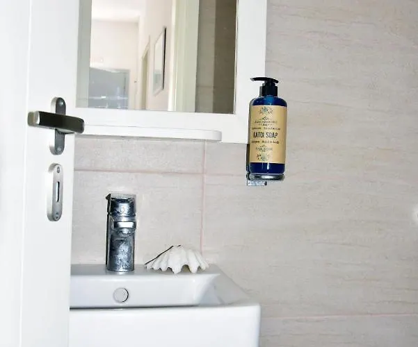 Thomas In Katapola Daire *